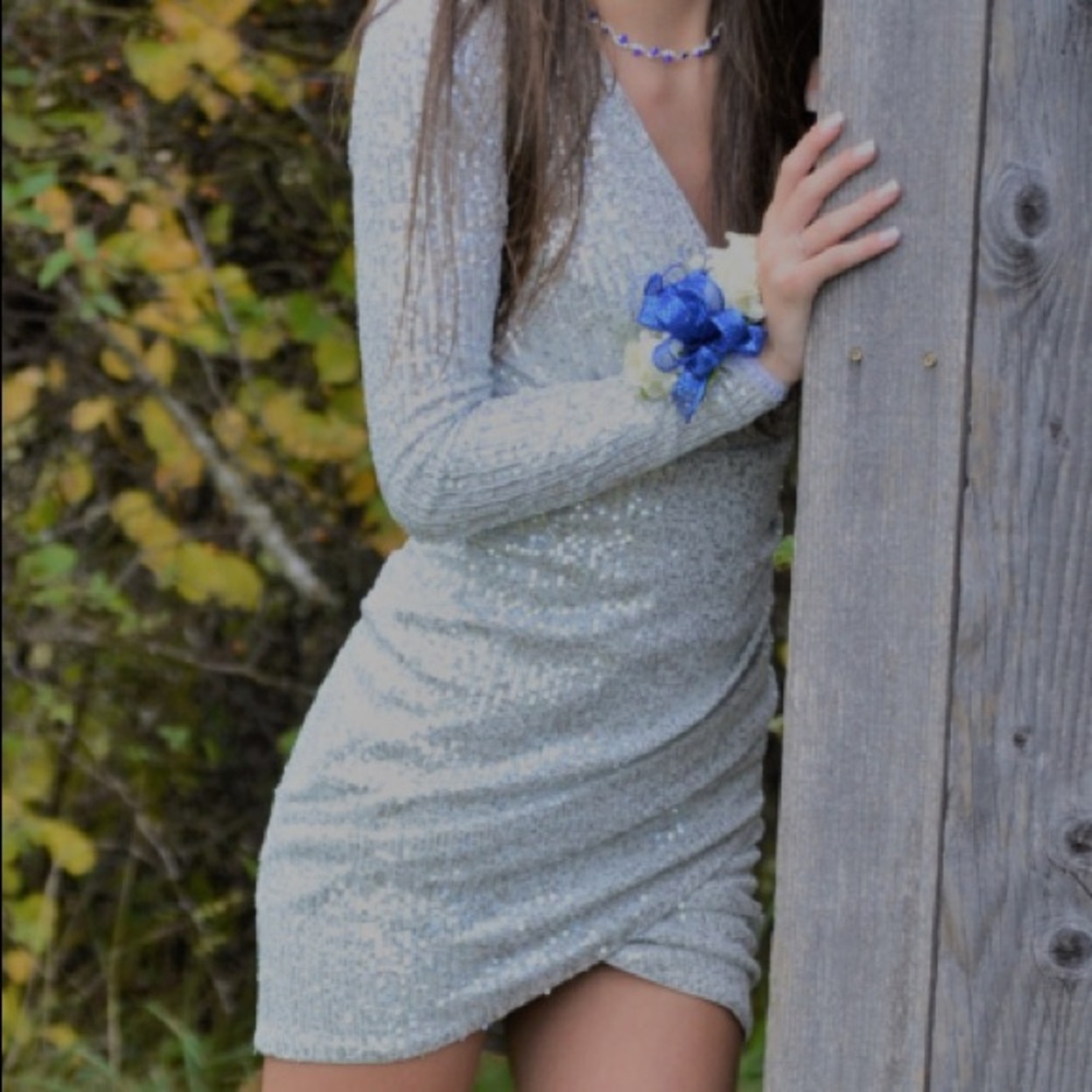 Windsor homecoming dress